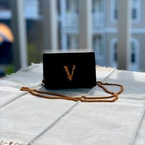 Versace Virtus Mini Chain Wallet! Taking Serious Offers, No low balls pls!